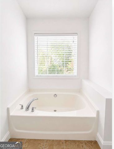 121 Linton Drive, Acworth, GA 30102