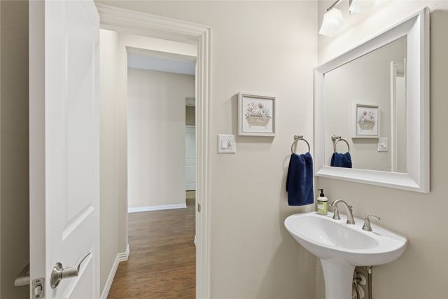 711 Uplands Drive, Northlake, TX 76226