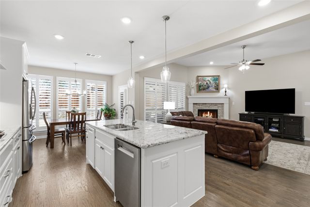 711 Uplands Drive, Northlake, TX 76226