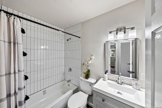 3131 Whitewing, San Antonio, TX 78230