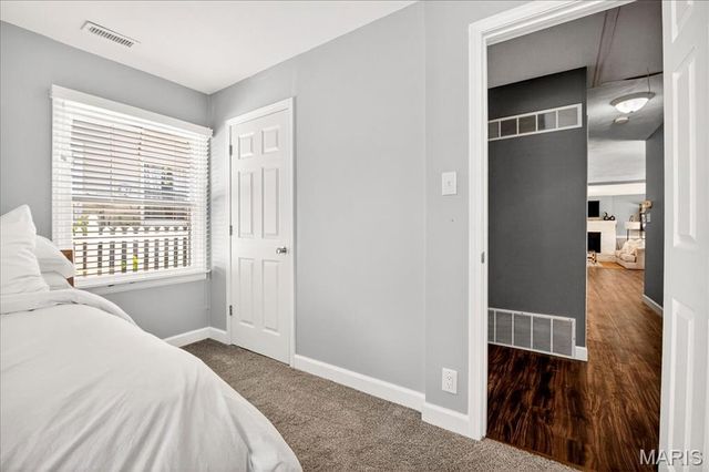 1238 Woodgate Drive, Kirkwood, MO 63122