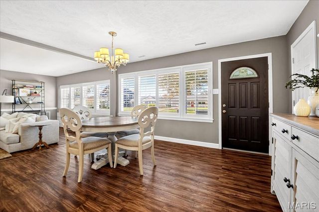 1238 Woodgate Drive, Kirkwood, MO 63122