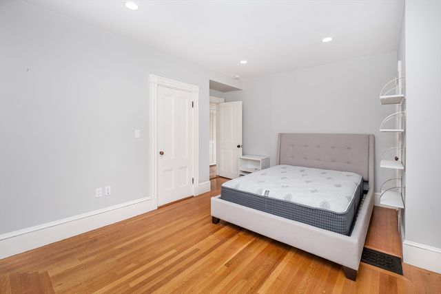 87 Hillside Rd NA, Newton, MA 02461