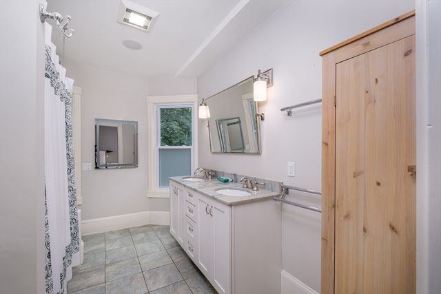 87 Hillside Rd NA, Newton, MA 02461