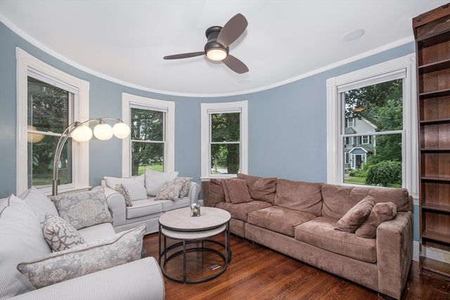 87 Hillside Rd NA, Newton, MA 02461