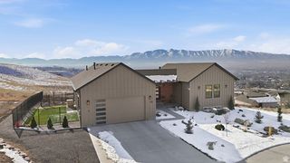 810 E SPRING CREEK PKWY, Providence, UT 84332