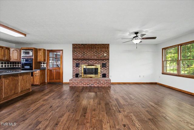 268 Byington Road, Rogersville, TN 37857