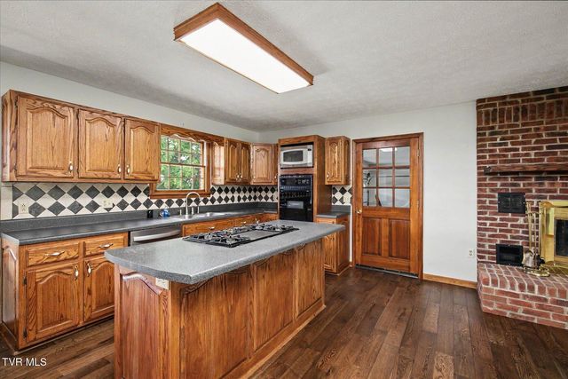 268 Byington Road, Rogersville, TN 37857