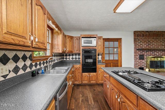 268 Byington Road, Rogersville, TN 37857