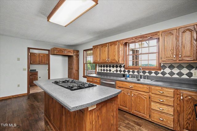 268 Byington Road, Rogersville, TN 37857