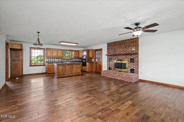 268 Byington Road, Rogersville, TN 37857