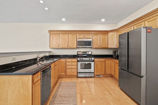 508 Linwood Court 508, Clinton, MA 01510