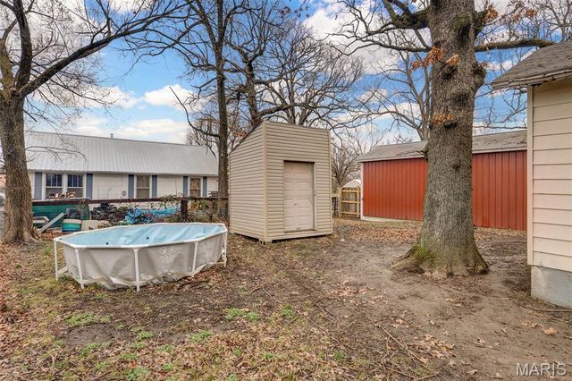 209 S Park Manor Boulevard, Lebanon, MO 65536