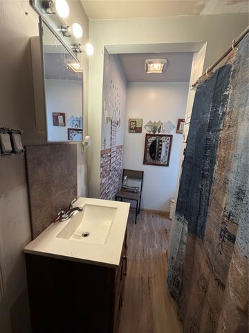 858 E 25TH Street, Erie, PA 16504