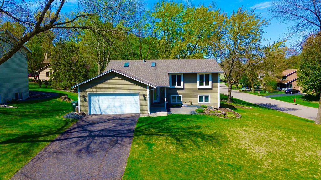17325 Halifax Path, Lakeville, MN 55044 — photo 2