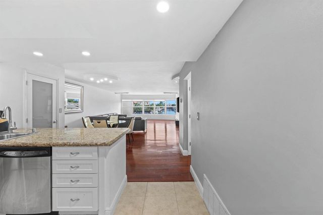 3121 NE 51st Street 204e, Fort Lauderdale, FL 33308
