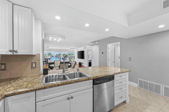 3121 NE 51st Street 204e, Fort Lauderdale, FL 33308