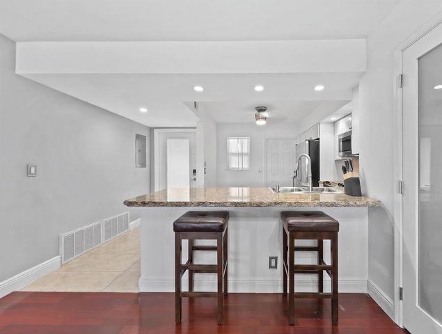 3121 NE 51st Street 204e, Fort Lauderdale, FL 33308