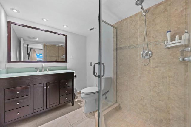 3121 NE 51st Street 204e, Fort Lauderdale, FL 33308