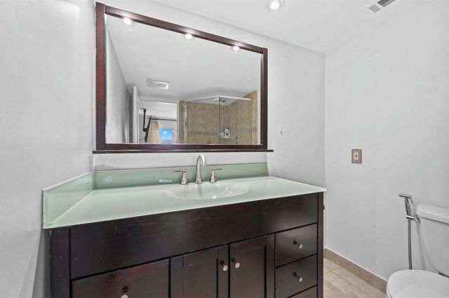 3121 NE 51st Street 204e, Fort Lauderdale, FL 33308