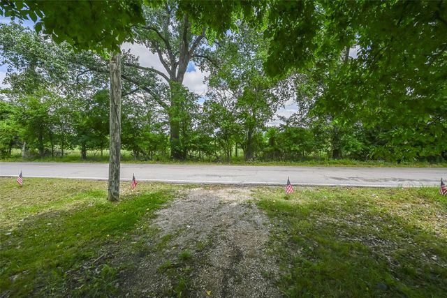 2431 E Lake Drive, Weatherford, TX 76087