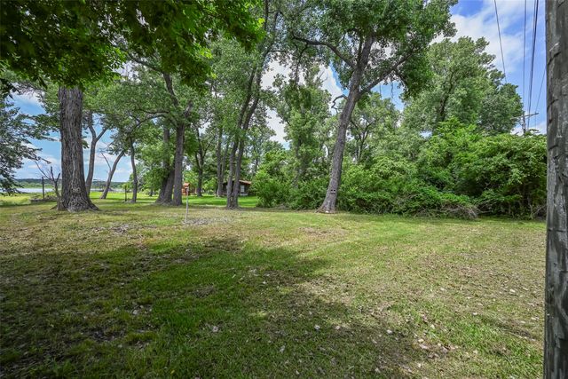 2431 E Lake Drive, Weatherford, TX 76087