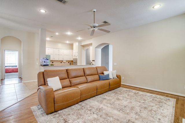 505 Dorcas Lane, Arlington, TX 76013