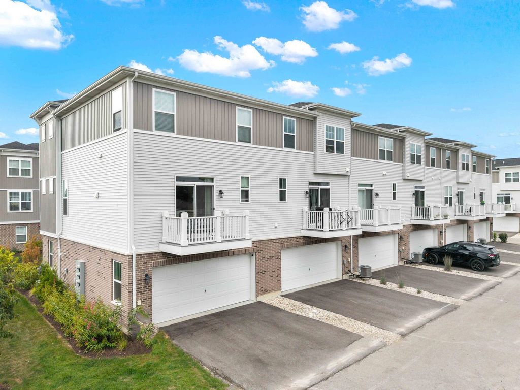 1125 Dock Street, Des Plaines, IL 60018 — exterior