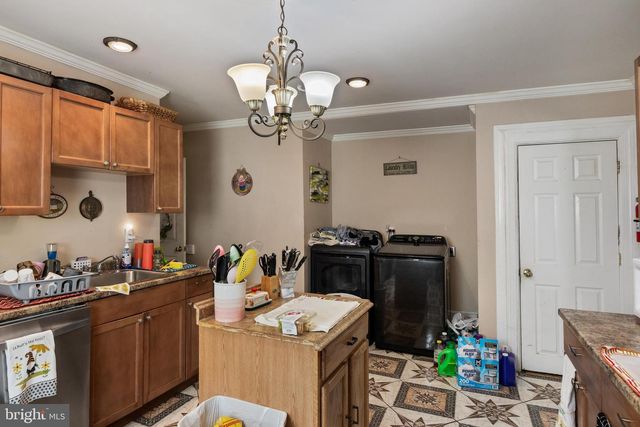 212 CLIFTON AVE, Mount Holly, NJ 08060