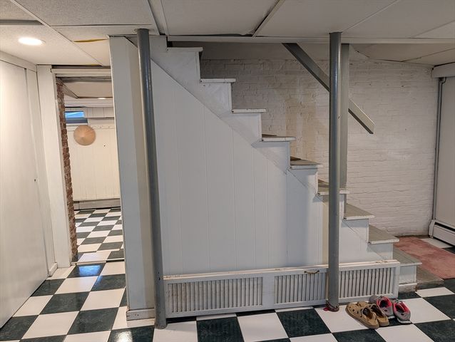 52 Mammoth Rd, Manchester, NH 03109