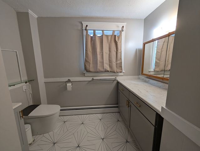 52 Mammoth Rd, Manchester, NH 03109