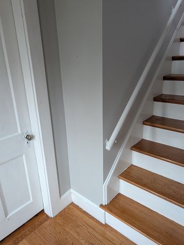 52 Mammoth Rd, Manchester, NH 03109