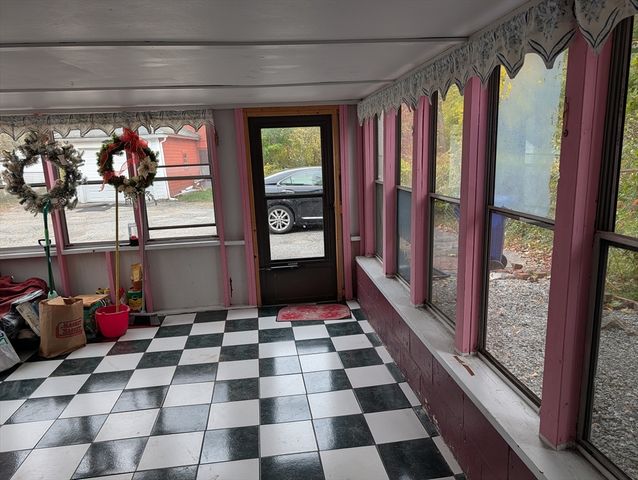 52 Mammoth Rd, Manchester, NH 03109