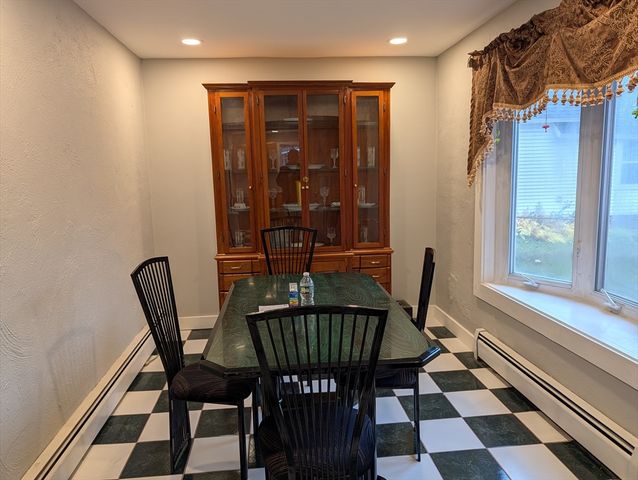 52 Mammoth Rd, Manchester, NH 03109