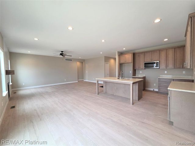 13112 Stony Brook Pass, Linden, MI 48451