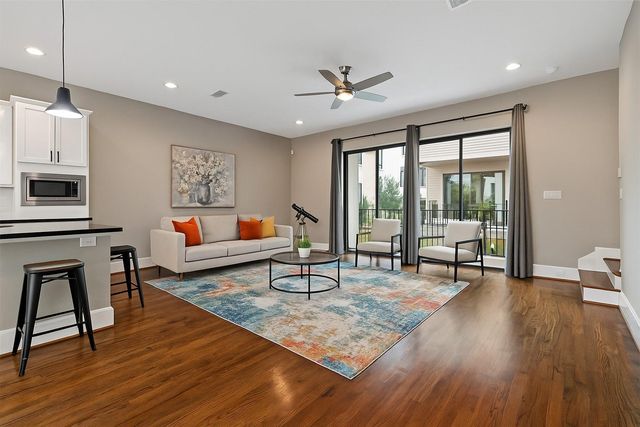 808 Paige Street, Houston, TX 77003