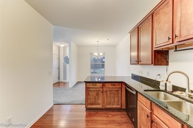 41101 N Maplewood Drive, Canton, MI 48187