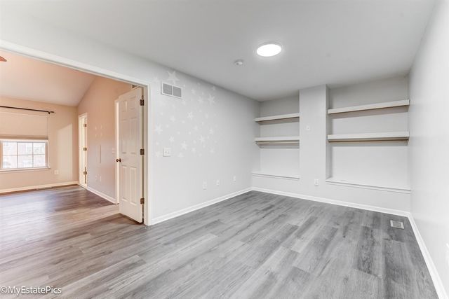 41101 N Maplewood Drive, Canton, MI 48187