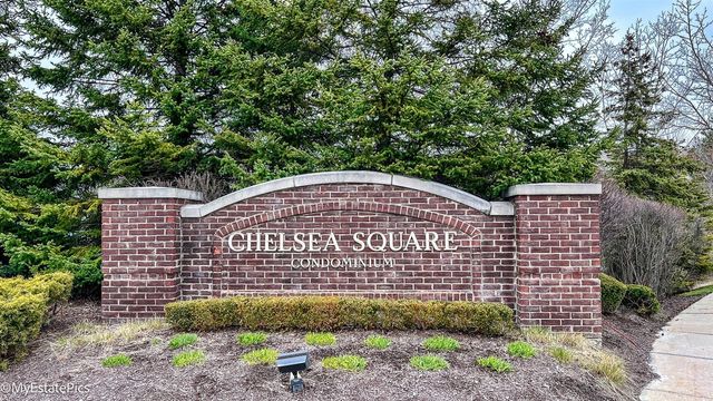 41101 N Maplewood Drive, Canton, MI 48187