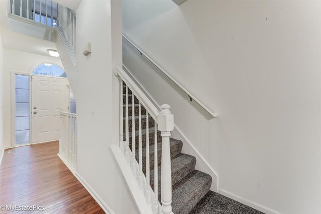 41101 N Maplewood Drive, Canton, MI 48187