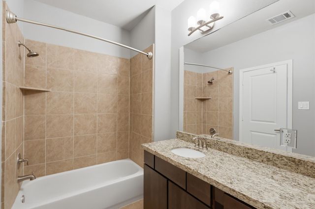 5706 Cornish Street E, Houston, TX 77007