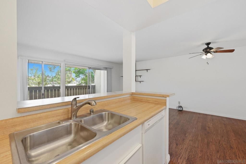 155 W Glaucus C, Encinitas, CA 92024 — photo 3