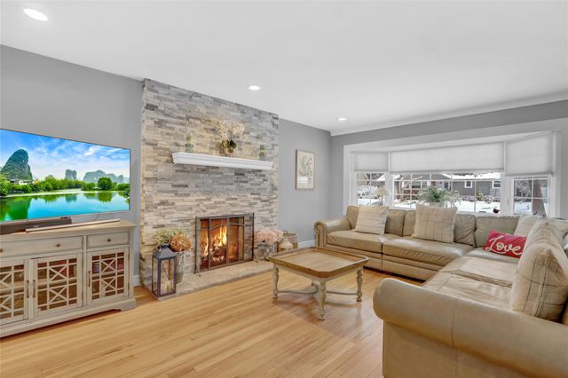 24 Rellim Drive, Glen Cove, NY 11542