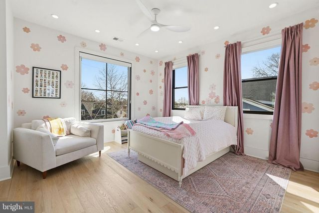 412 N CLEVELAND ST, Arlington, VA 22201