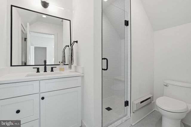 412 N CLEVELAND ST, Arlington, VA 22201