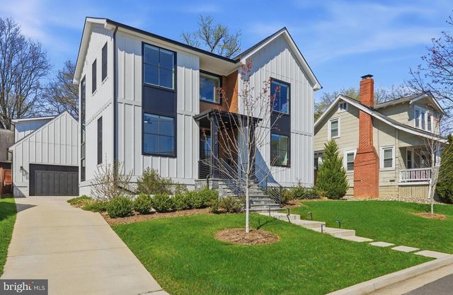 412 N CLEVELAND ST, Arlington, VA 22201