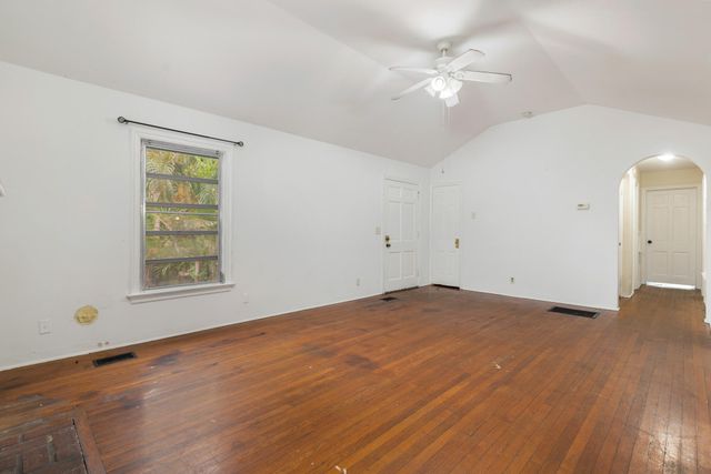 324 Albemarle Road, West Palm Beach, FL 33405