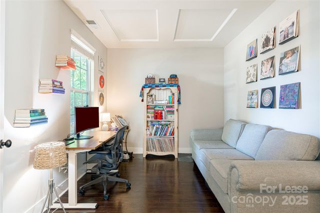 2316 Double Oaks Road, Charlotte, NC 28206