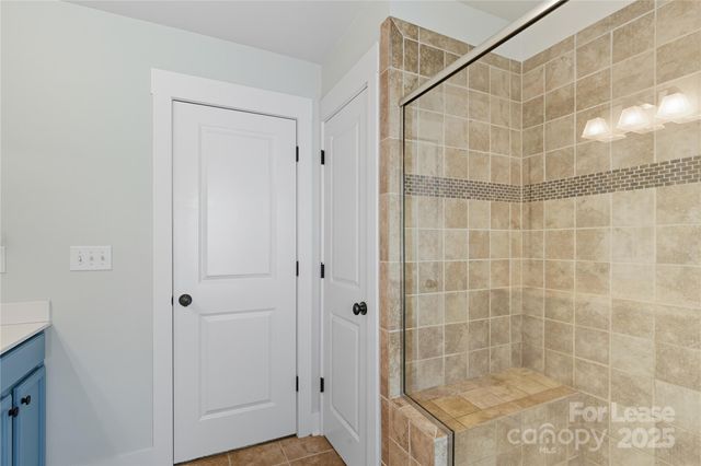 2316 Double Oaks Road, Charlotte, NC 28206