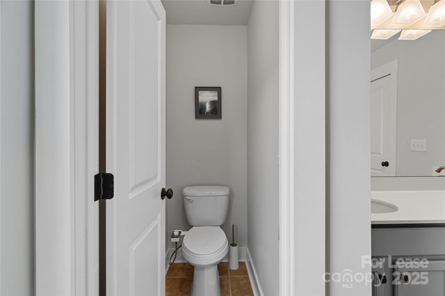 2316 Double Oaks Road, Charlotte, NC 28206